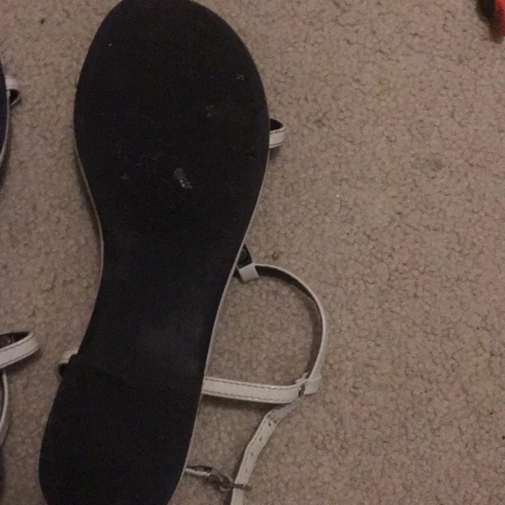 Size 8 Sandals - Picture 4 of 4